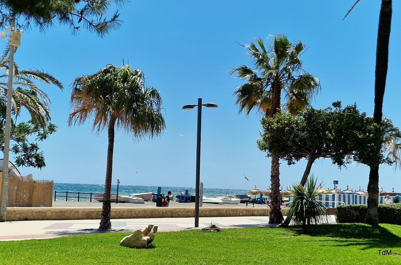 Apartment Caradridos Torre Del Mar Centro 1 Minute From The Beach Exterior foto